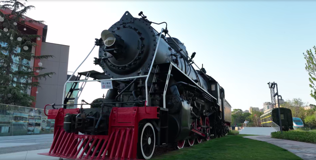 16889689461010733FC8.png 3.png